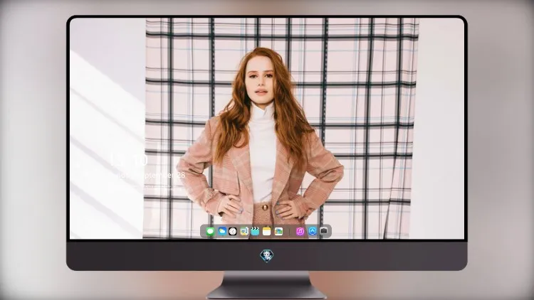 
电脑桌面壁纸 年 Madelaine Petsch 尼龙杂志