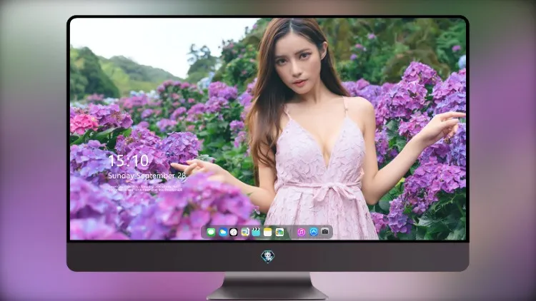 
紫色花田中的亚洲女孩