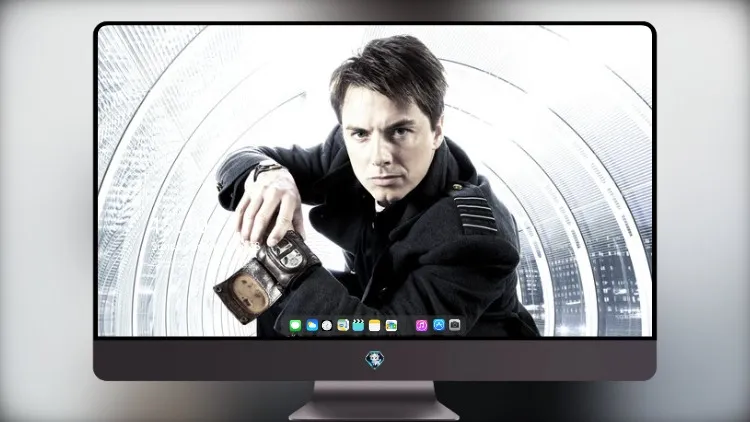 
约翰·巴罗曼 (John Barrowman) 在《火炬木小组》电视节目中饰演杰克·哈克尼斯船长